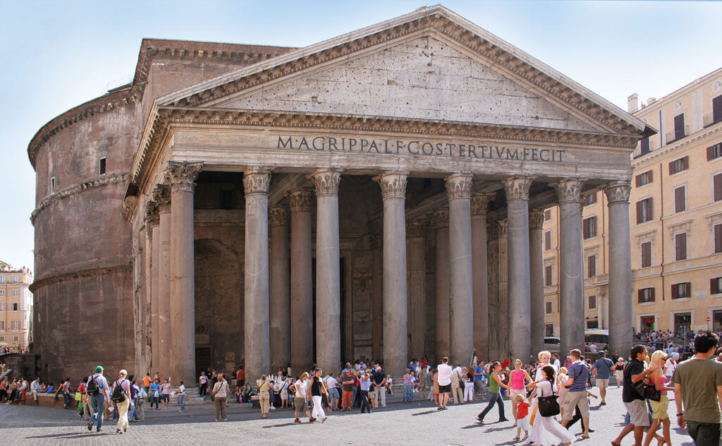 Римские боги. Пантеон — так называемый «Храм всех богов», выдающийся памятник истории и архитектуры древнего Рима